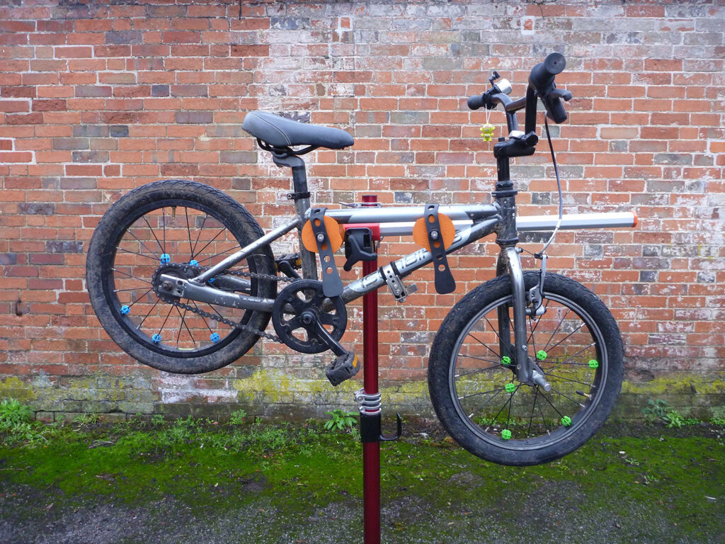 Hirobel Carbon frame clamp (16).jpg