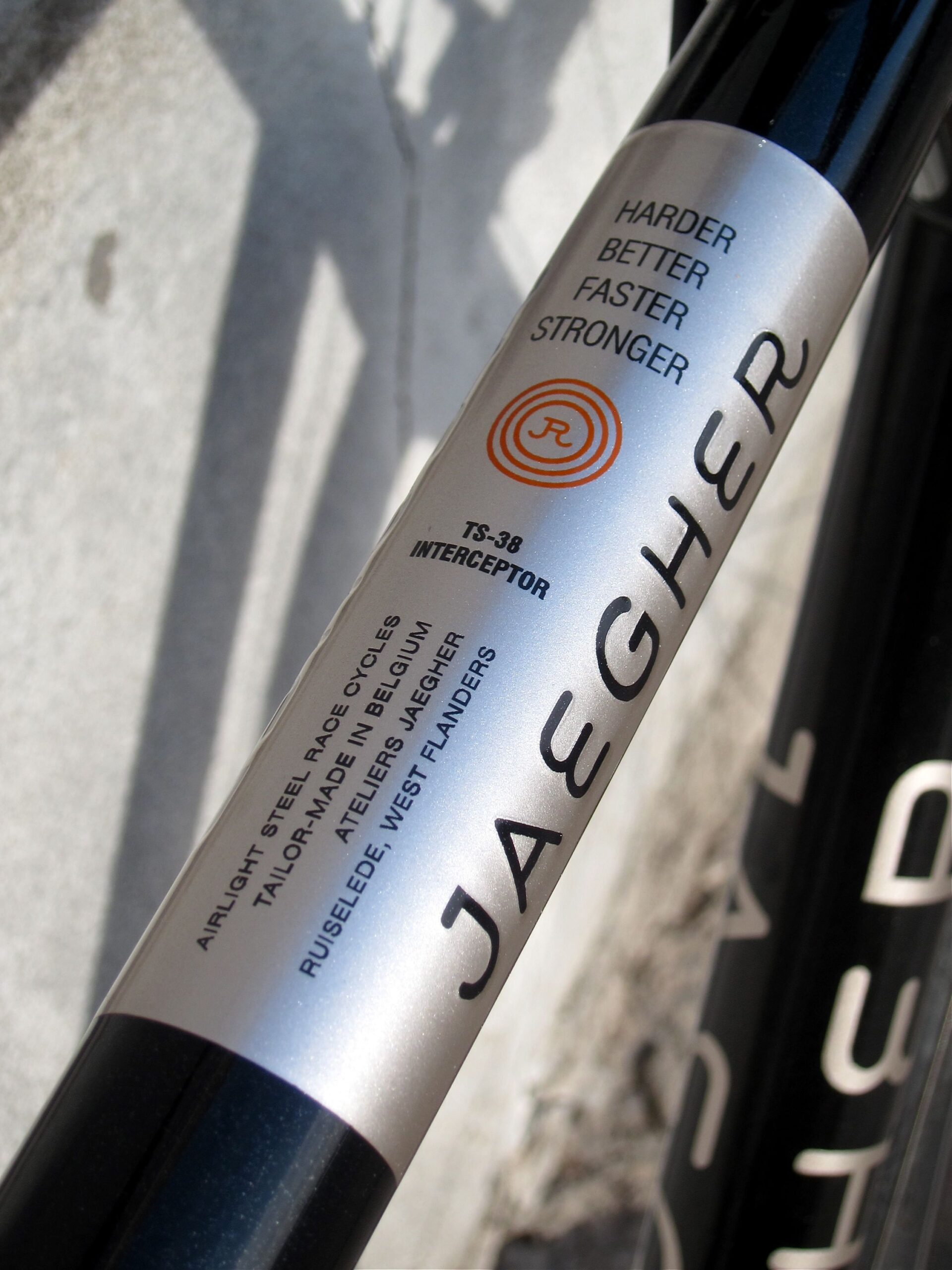 Jaegher &ndash; Jaegher Interceptor &ndash; Top Tube Graphic