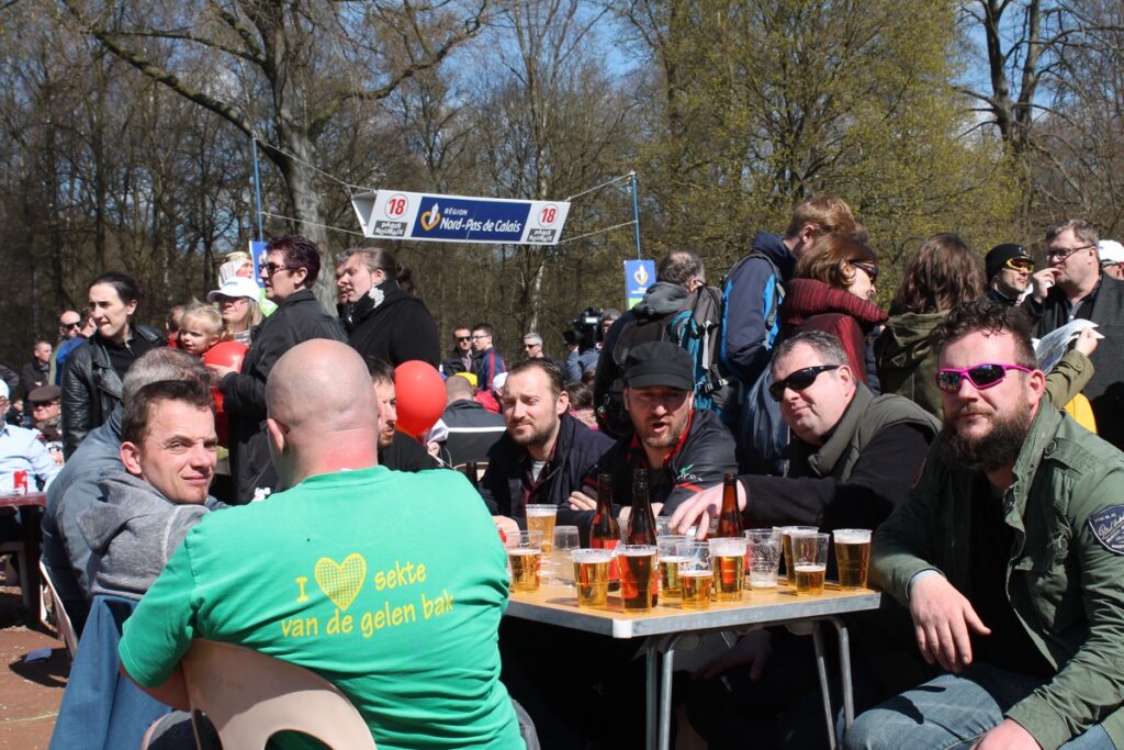 Paris Roubaix 2016 Arenberg 3 &ndash; 6.jpg