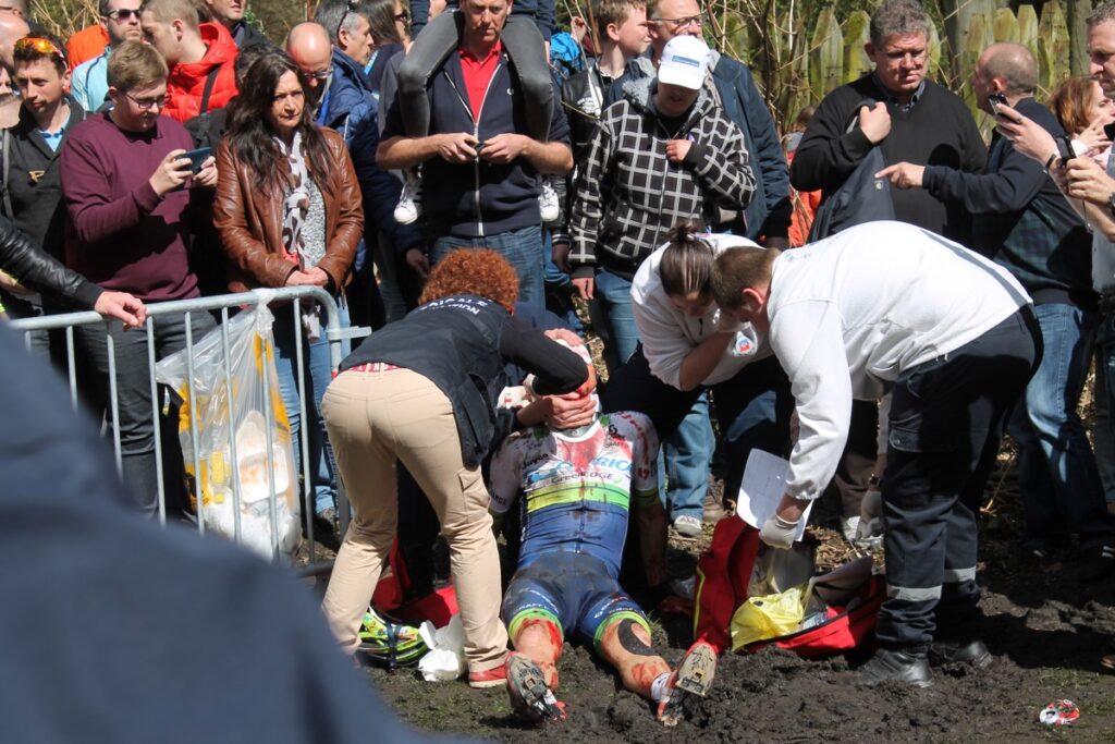 Paris Roubaix 2016 Arenberg 4 &ndash; 6.jpg