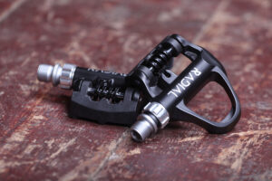 Radial Cycles Forte Pro Carbon Clipless Bike Pedals with Cleats.jpg