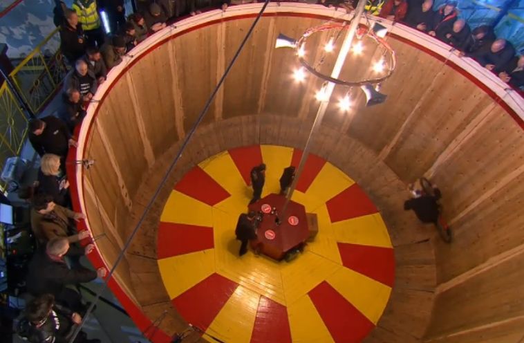 Shanaze Reade rides Wall of Death (Channel 4 video still).JPG