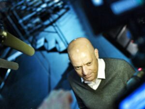 Dave Brailsford faces the press, Paris, October 2012 (copyright Simon MacMichael)
