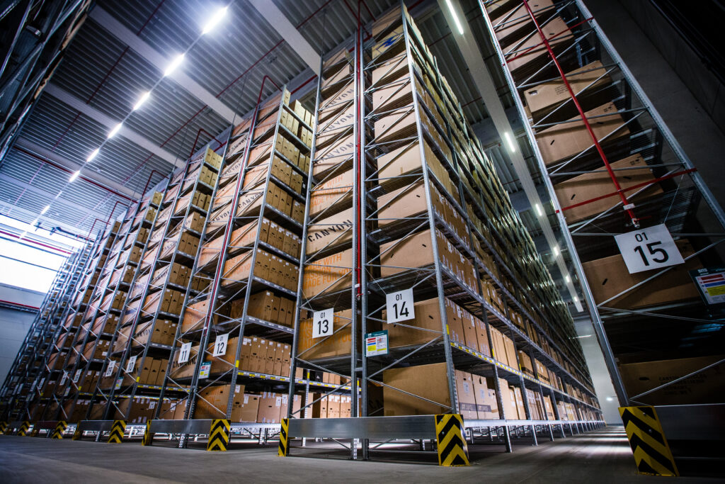 Canyon_Factory_04.jpg