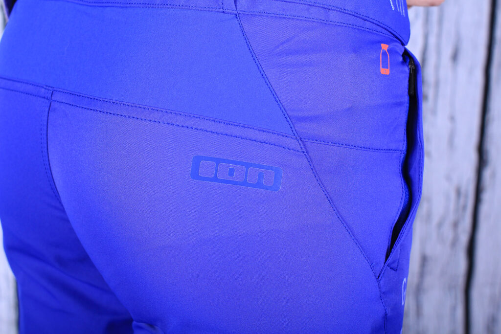ION Ivy shorts – logo detail.jpg