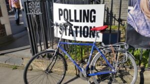 Jeremy Corbyn bikesatpollingstations May 2016 (source – Twitter).jpg