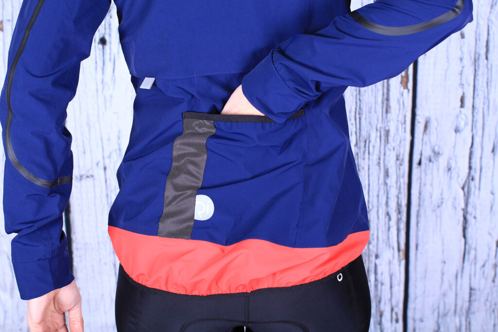 Rivelo Womens Larkstone Jacket – pocket.jpg