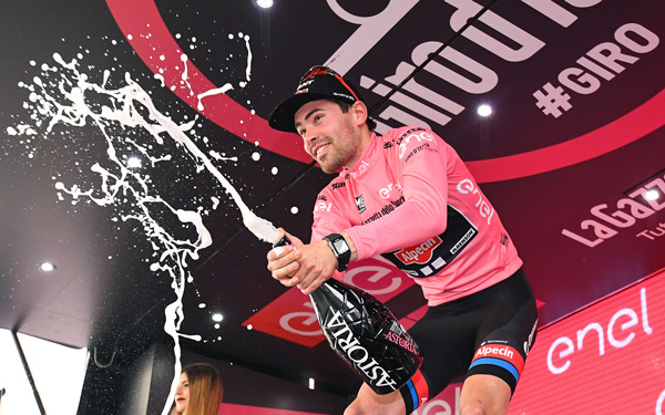 Tom Dumoulin Giro d&rsquo;Italia 2016 Stage 5 celebration (PHOTO CREDIT ANSA &ndash; PERI &ndash; DI MEO &ndash; ZENNARO).jpg