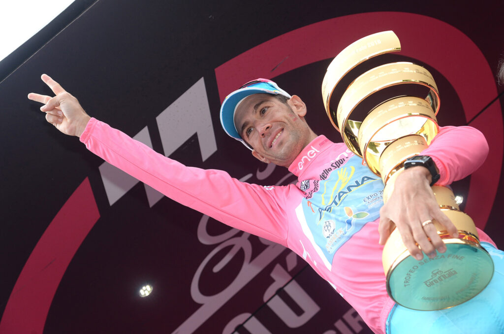 Vincenzo Nibali after winning 2016 Giro d’Italia (PHOTO CREDIT ANSA – PERI – DI MEO – ZENNARO).jpg