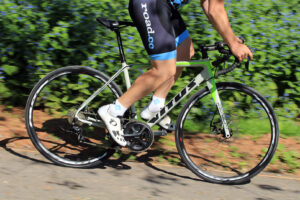 Vitus Zenium SL Disc - riding 1.jpg