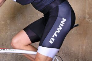 BTwin 700 Cycling Bib shorts - riding.jpg