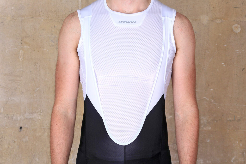 BTwin 700 Cycling Bib shorts – straps.jpg