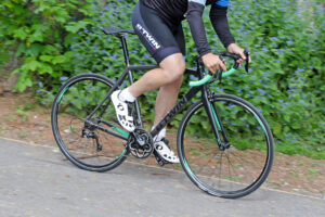 btwin-ultra-af-700-riding-1.jpg
