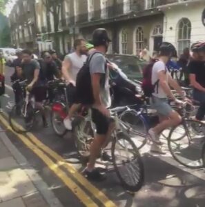Cyclists block Boris Johnson’s car (via Twitter).jpg