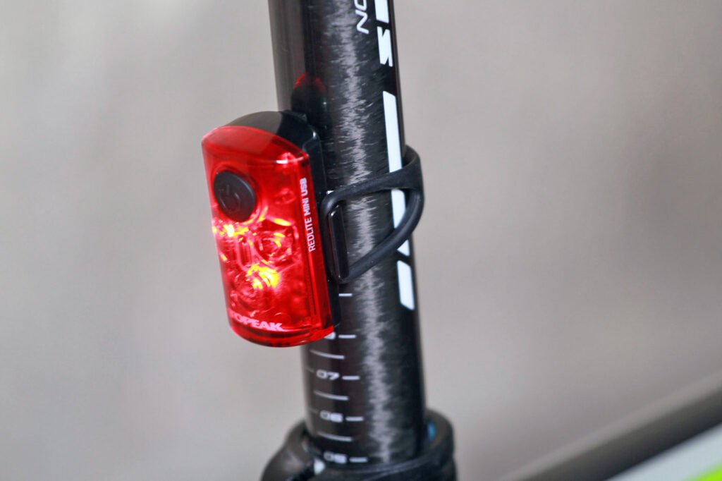 Topeak Mini USB Combo – rear light.jpg