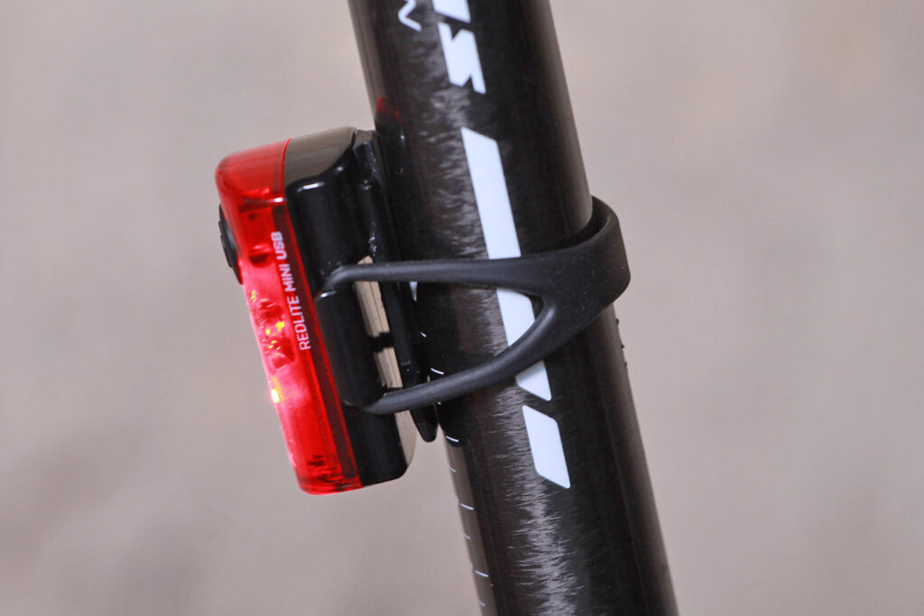 Topeak Mini USB Combo – rear light side.jpg