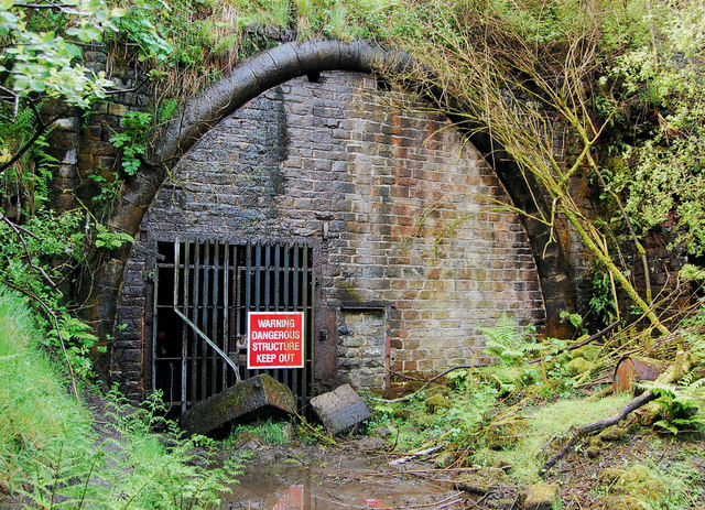 Queensbury Tunnel (Image CC licensed via geograph user philld)