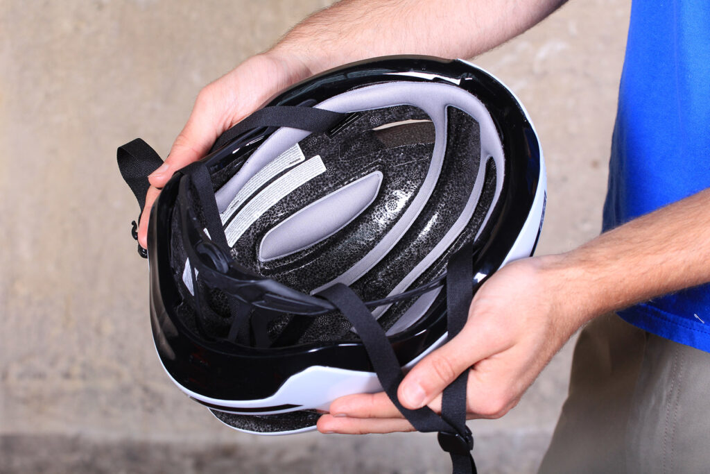 BBB Tithon Helmet – inside.jpg