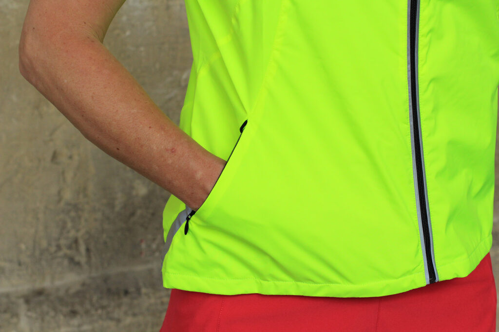 Gore Visibility Lady WIndstopper Active Shell Vest – pocket.jpg