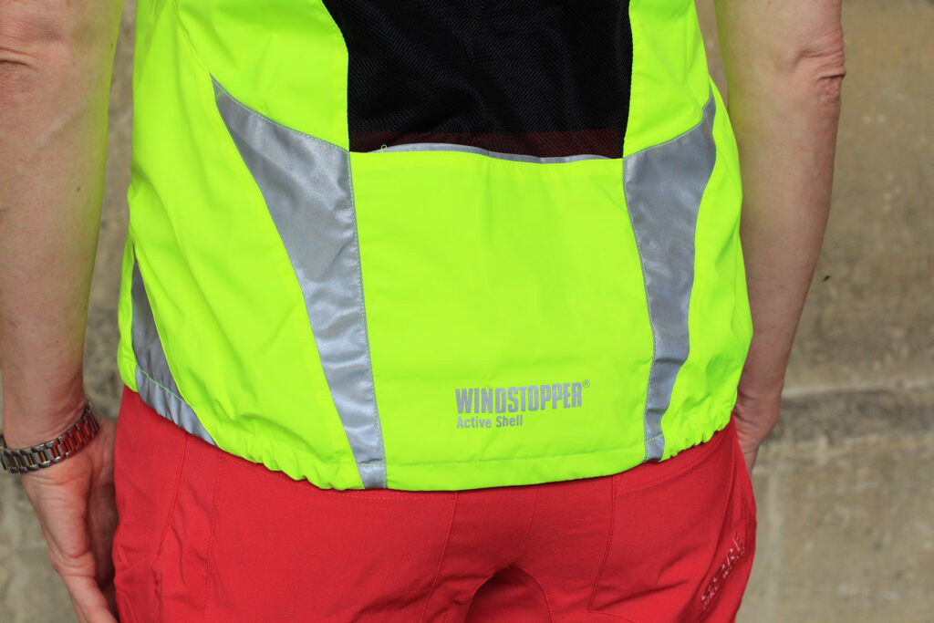 Gore Visibility Lady WIndstopper Active Shell Vest – tail.jpg