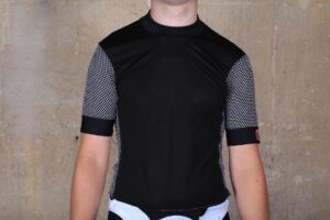 Lusso WindBloc S:S Base Layer.jpg