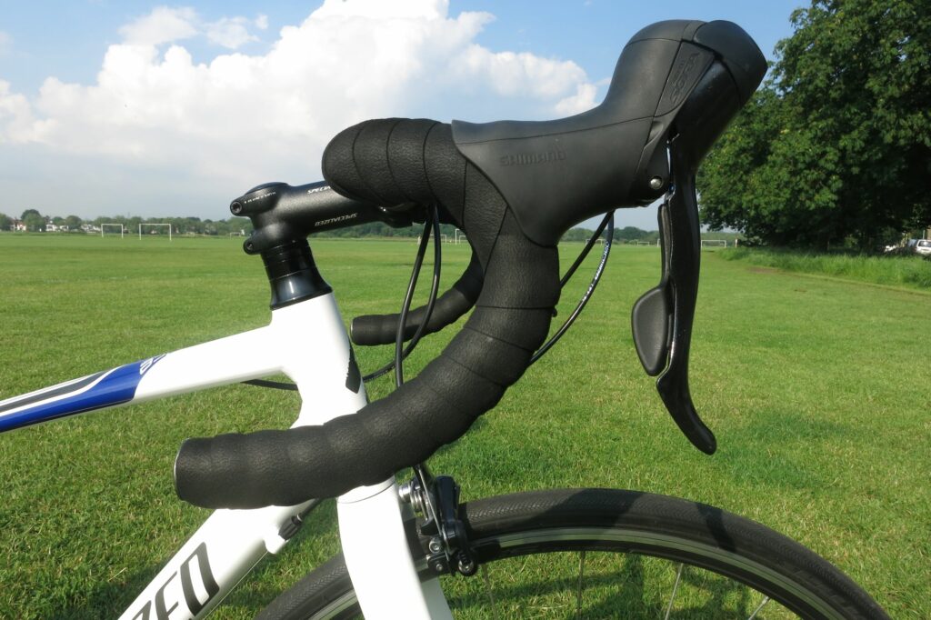 Specialized Dolce – shallow drop bars.jpg