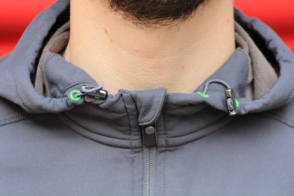 Vulpine Merino Sunset Hoody – collar.jpg