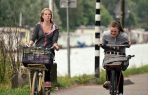 Women on bikes (Amsterdamize www.flickr.com:photos:amsterdamize:).jpg