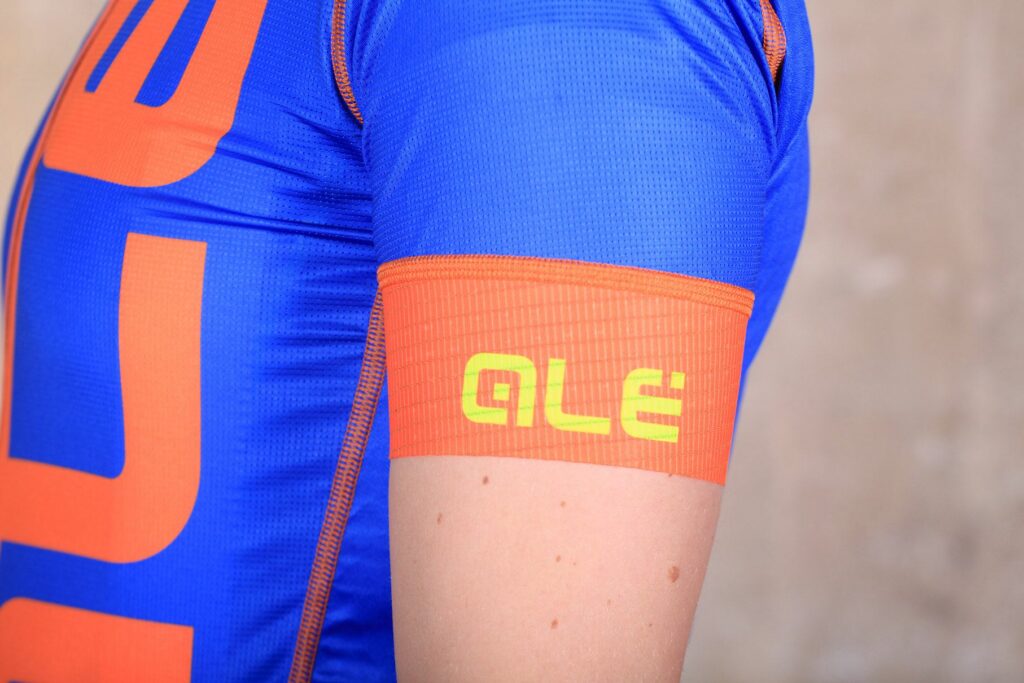 Ale PRR Arcobaleno Jersey Womens – sleeve.jpg