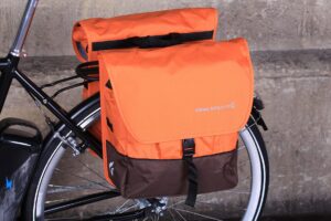 Blackburn Local Rear Pannier.jpg