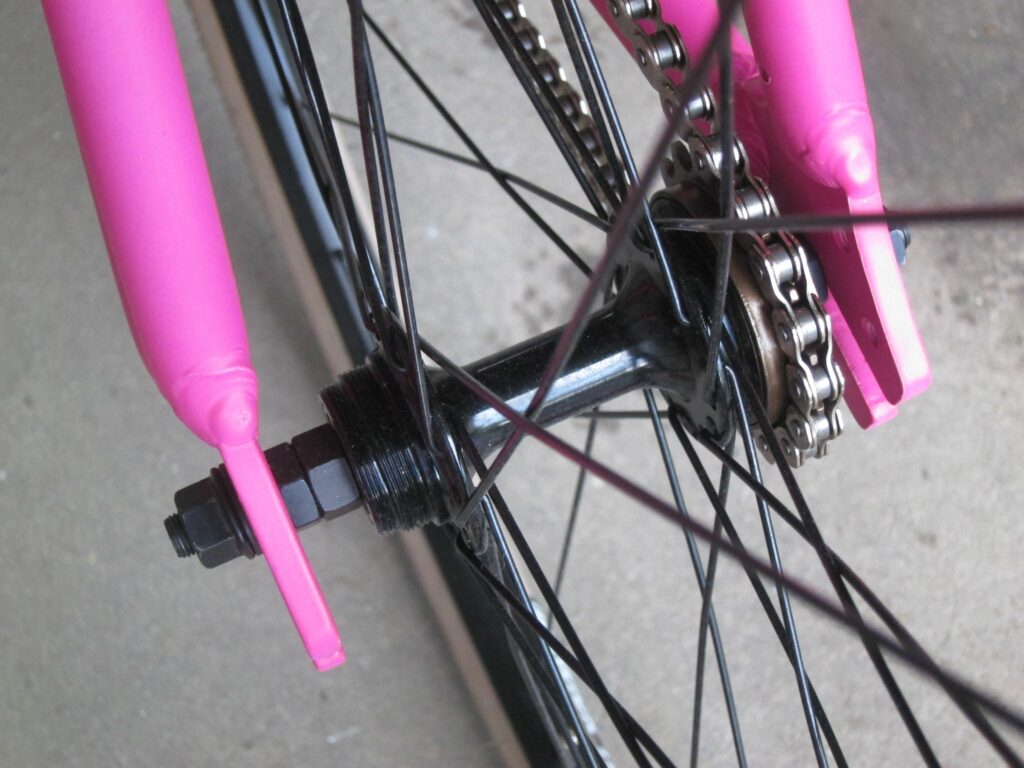 Charge Plug 1 – Rear Hub.jpg