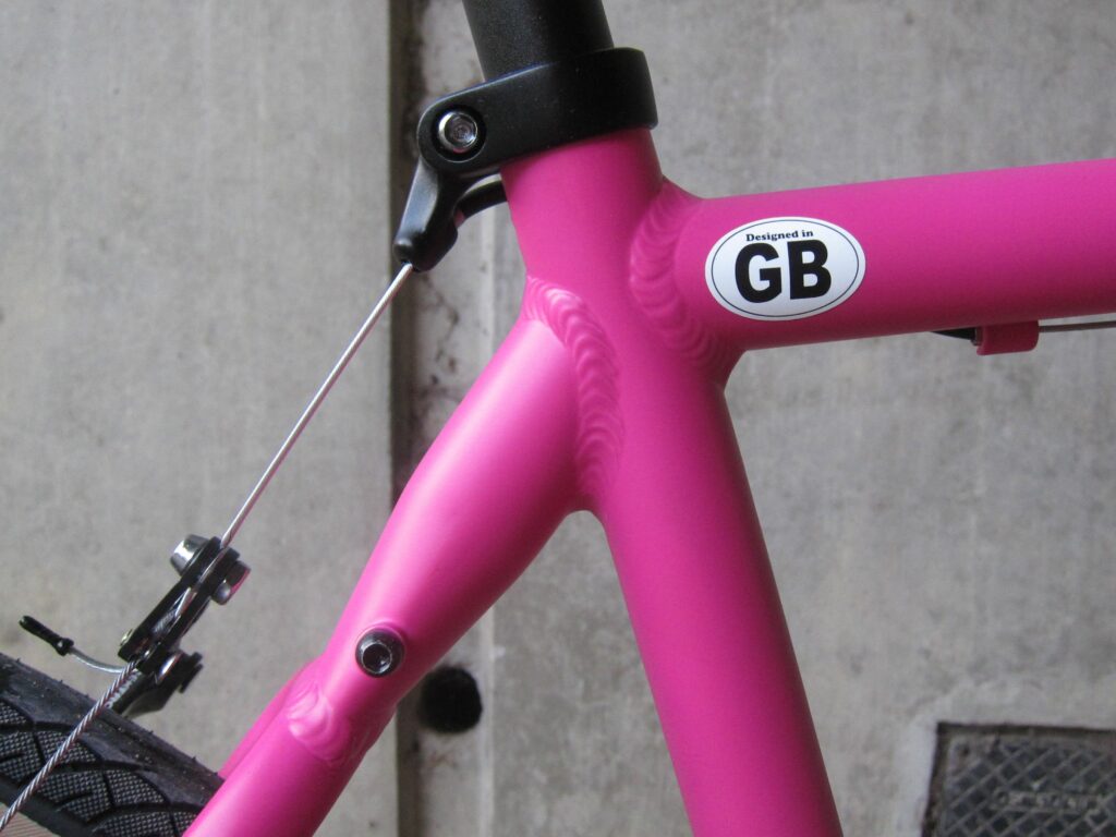 Charge Plug 1 – Seatstay Wishbone Side.jpg