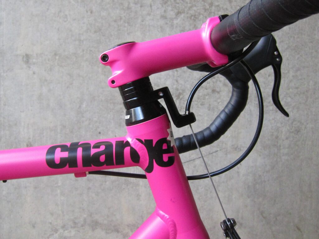 Charge Plug 1 – Top Tube Graphic.jpg