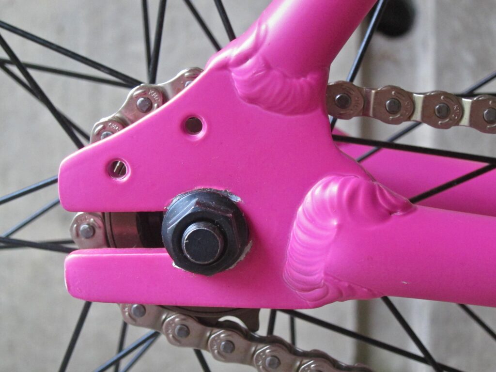 Charge Plug 1 – Track End.jpg