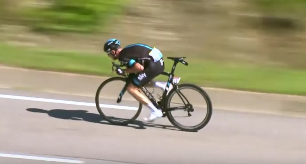 Chris Froome descending (via YouTube).jpg