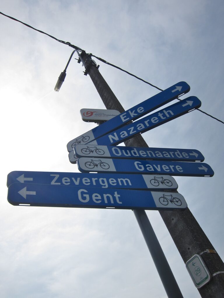 FlandersSummer &ndash; SkySigns.jpg