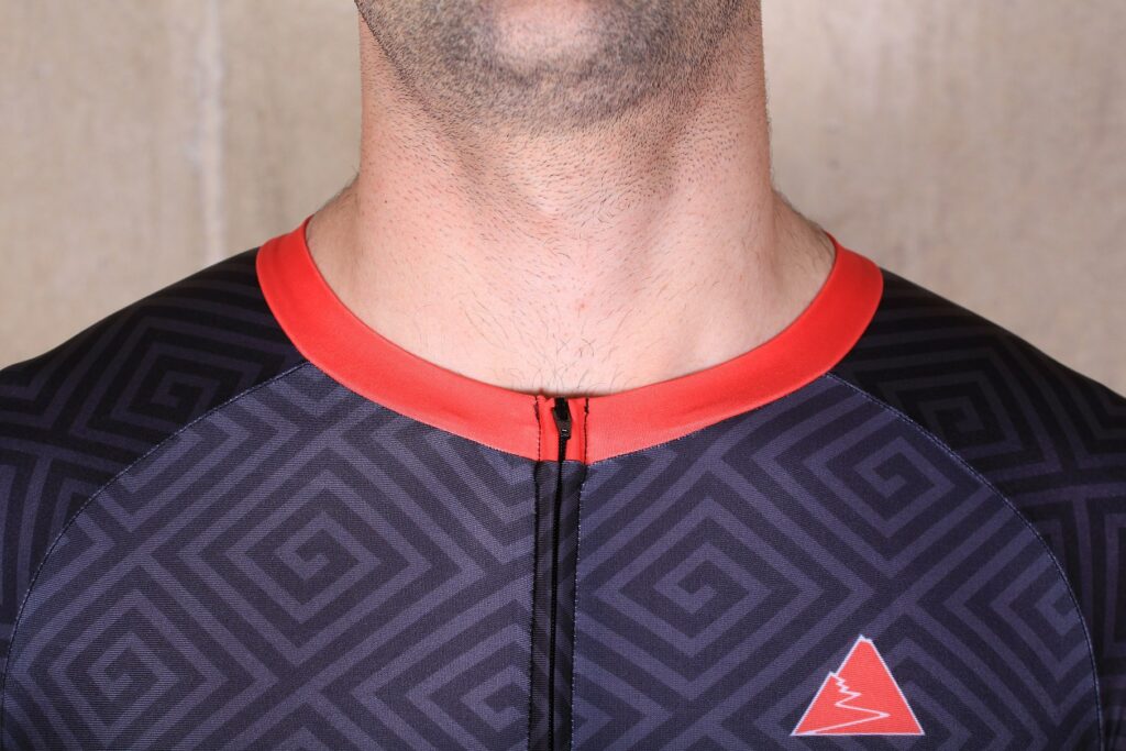 Galibier Rapide Aerosuit – collar.jpg