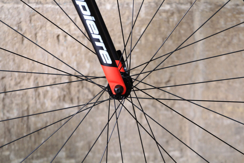 Lapierre Audacio 200 – front drop out.jpg