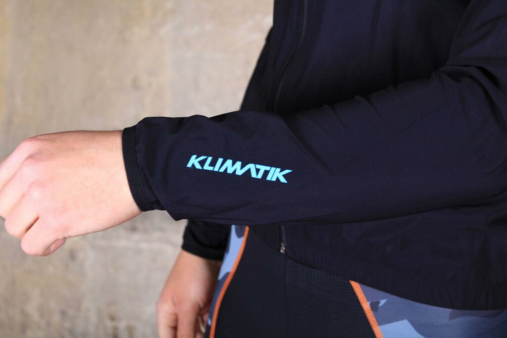 Ale Klimatik K-Racing Rain Jacket Mens SS16 – cuff.jpg