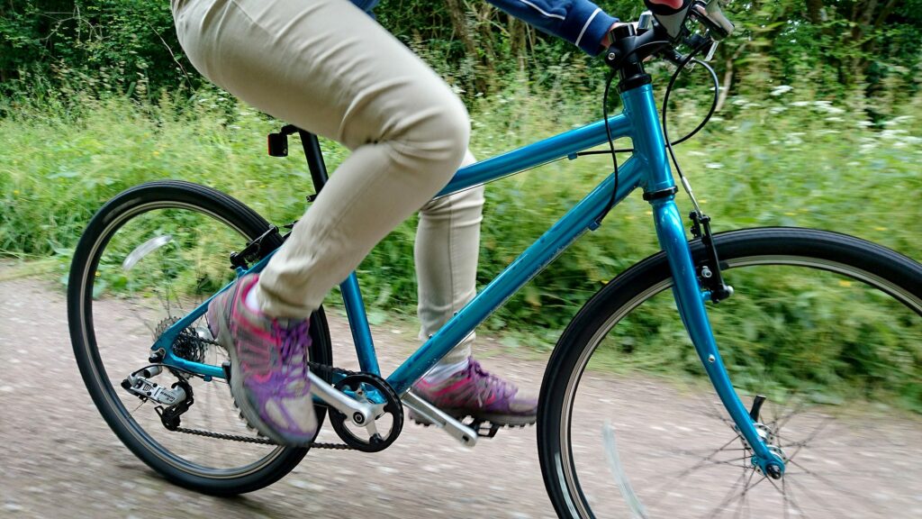 Islabikes Beinn 26 – riding 2.jpg