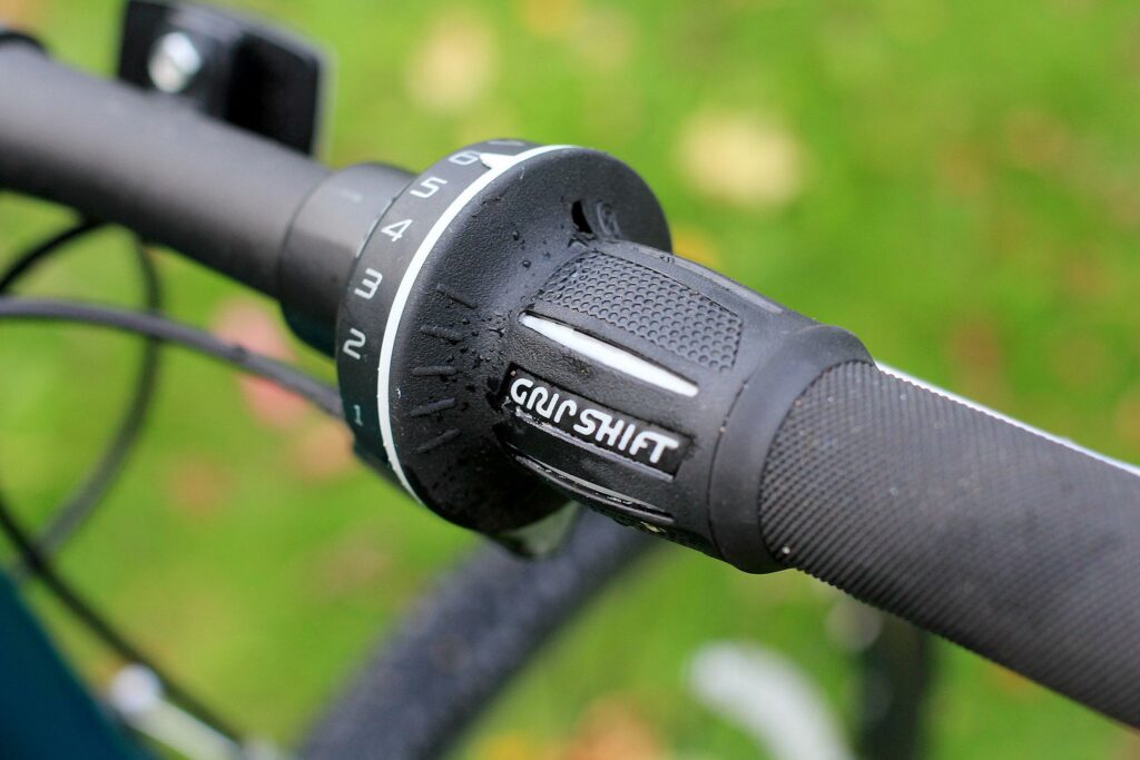 Islabikes Beinn 26 – shifter.jpg