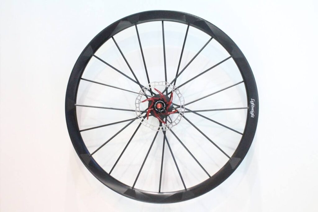 Lightweight Wegweiser  – 1.jpg