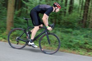 Storck Fascenario.3 - riding 1.jpg