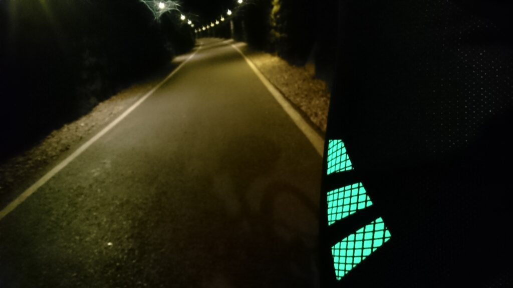Aldi bib glow.JPG