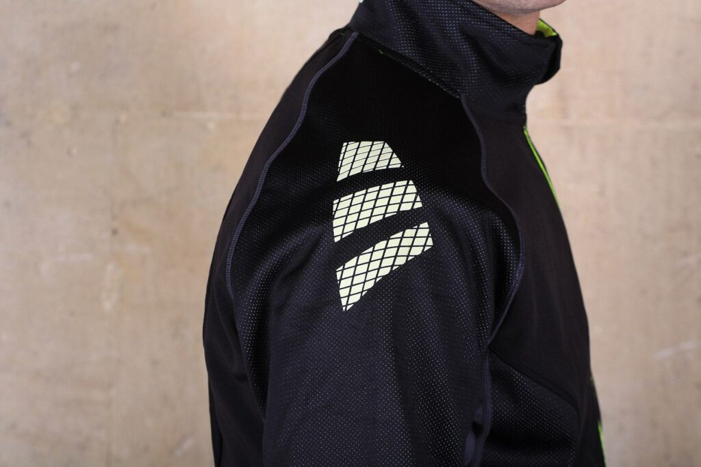 Aldi Performance Winter Jacket – shoulder.jpg