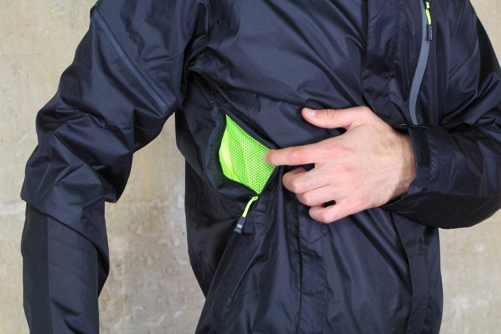 Altura Nevis III Waterproof Jacket – vent.jpg