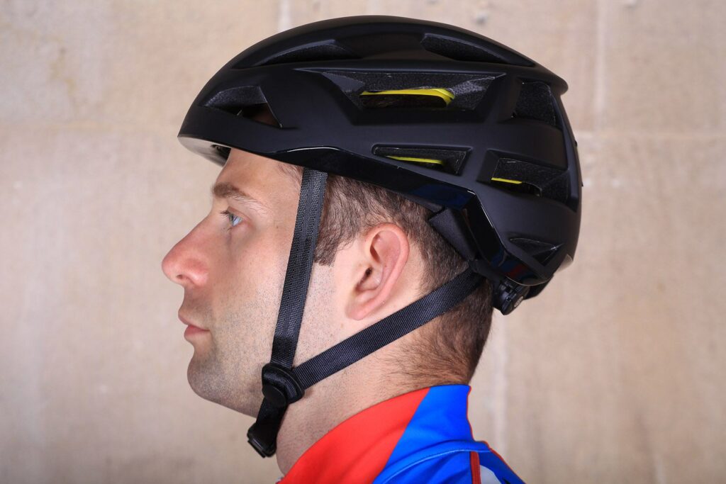Bern FL-1 Matte Black Helmet with Mips – side.jpg