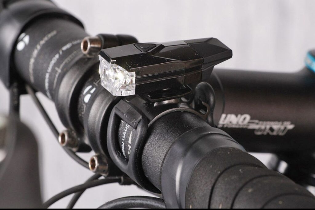 Infiniti Mini-Lava rechargeable USB front light.jpg