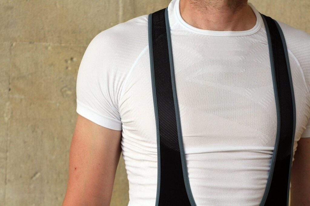 Santini Winter Bibshorts BeHot – straps.jpg