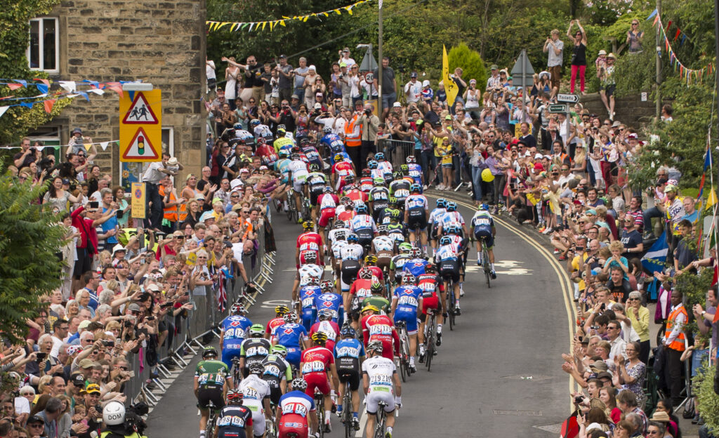 2014 Tour de France Stage 2 – peloton (picture credit Welcome to Yorkshire)